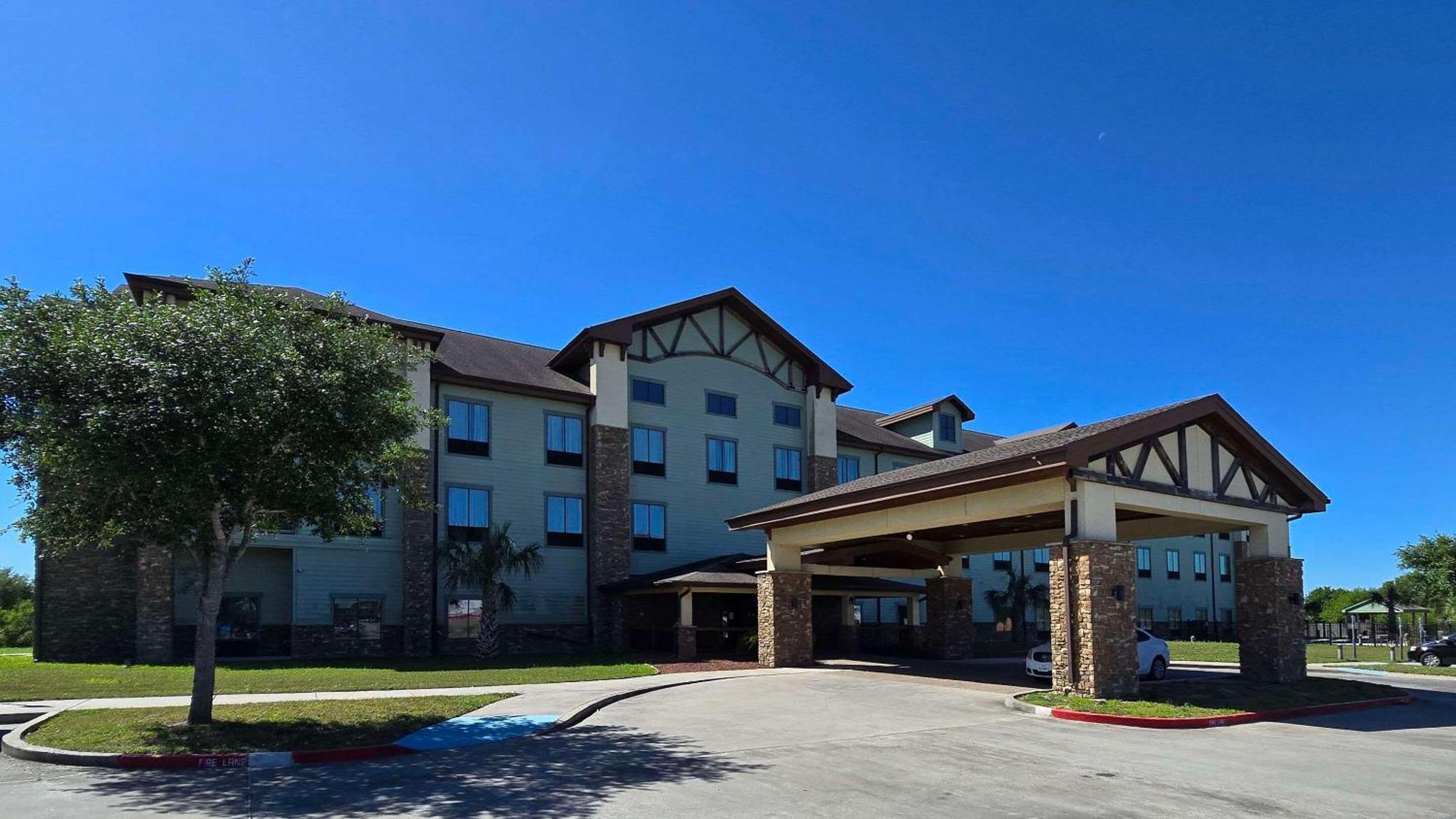 Comfort Inn & Suites Beeville Exteriör bild